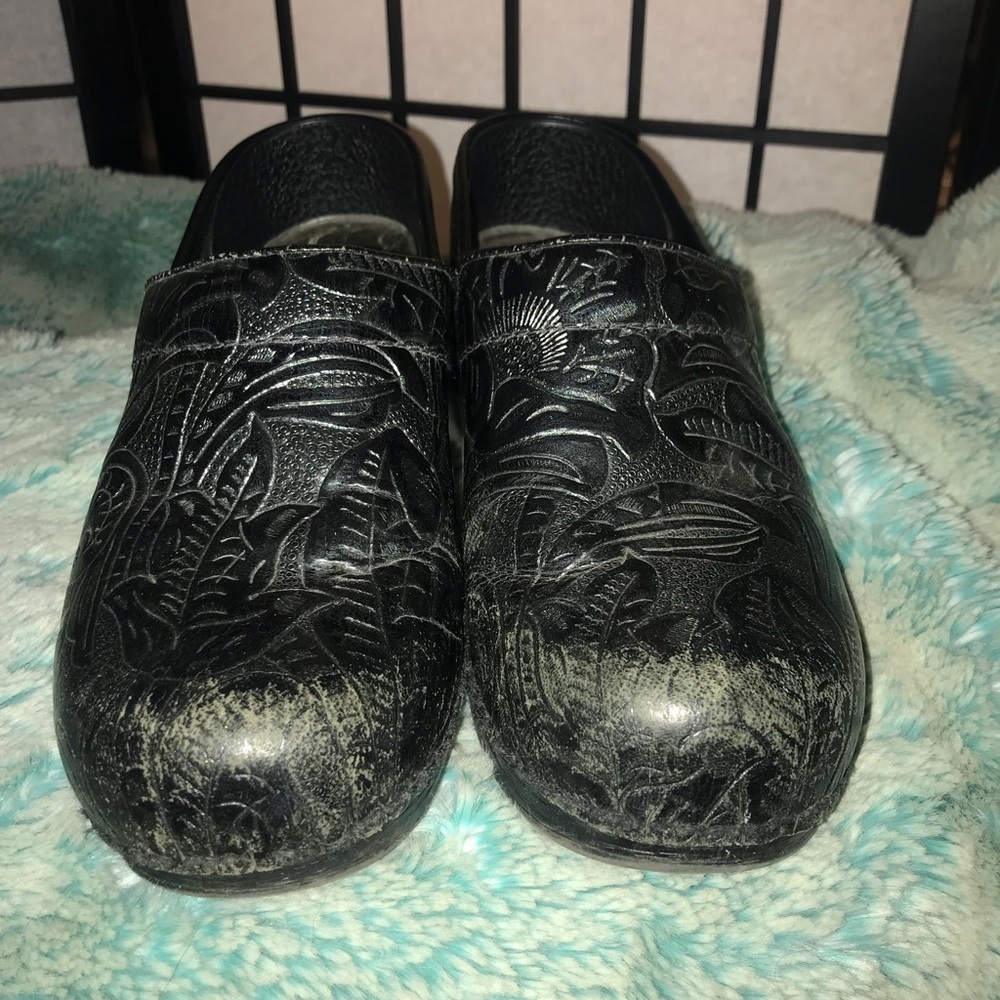 Dansko clogs! Slip resistant, orthopedic shoes